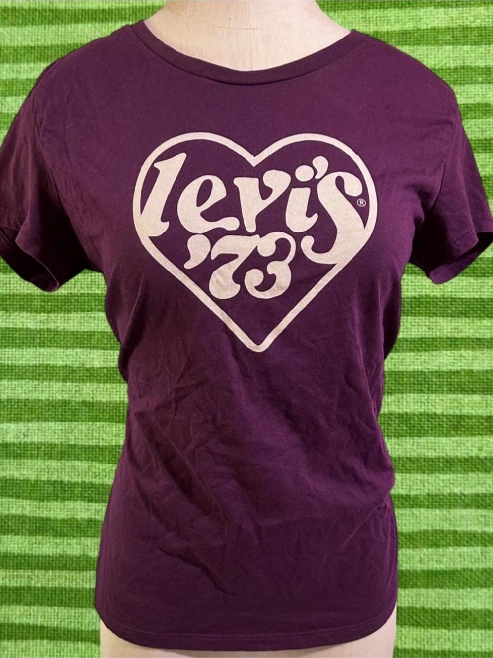Levi’s Vintage Style Graphic Purple Baby Tee